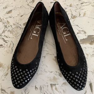 Attilio Giusti Leombruni Grommet Flats NWOT